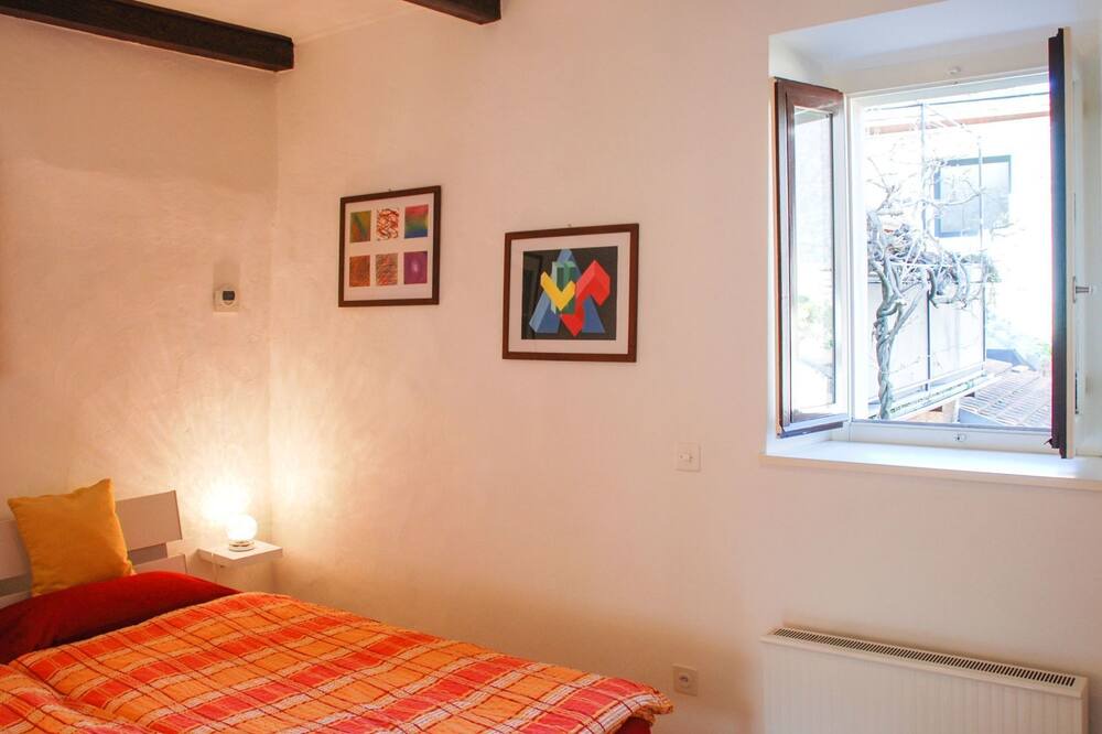 Photo of Bedroom in Losone