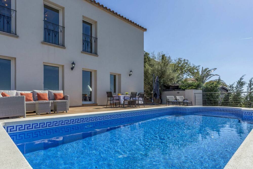 Photo of Outdoor in Palau-Saverdera