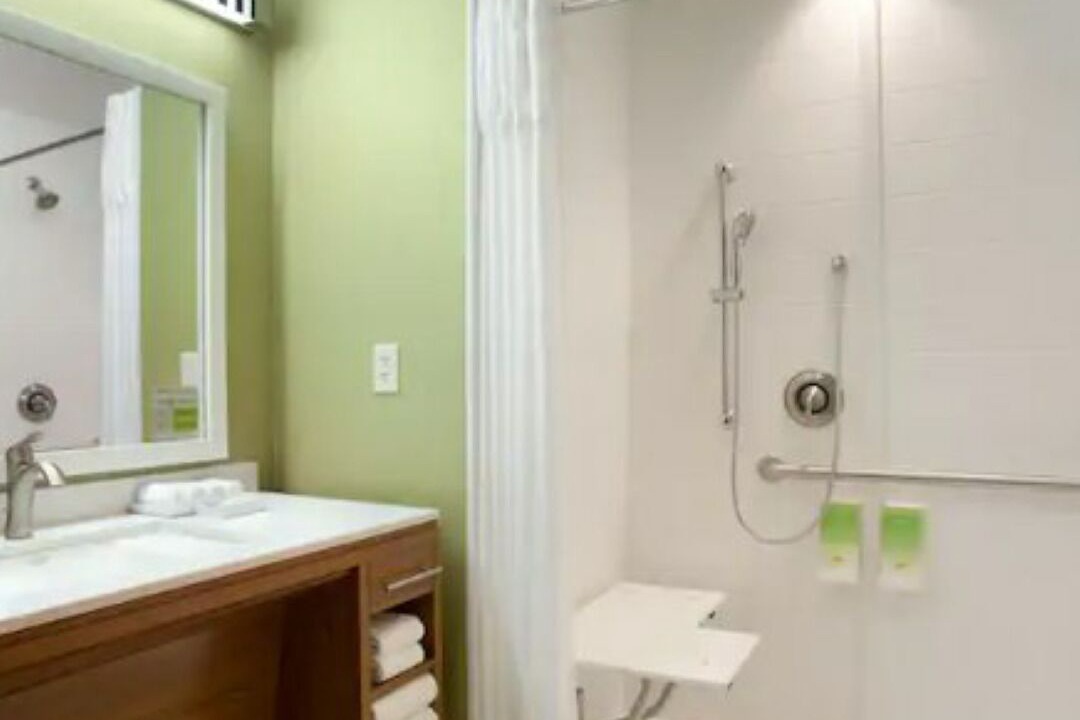 Photo of Bathroom in Shearer Hills - Ridgeview