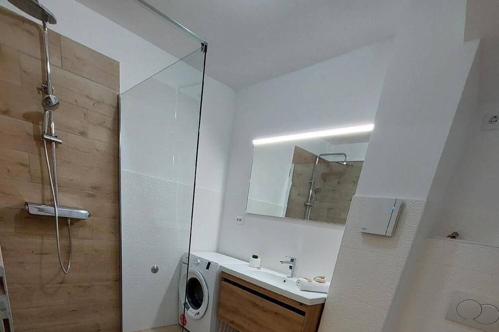 Photo of Bathroom in Mrljane