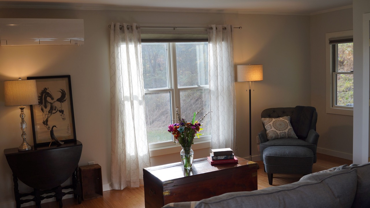Photo of Livingroom in Saugerties