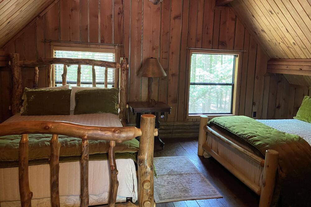 Photo of Bedroom in Drasco