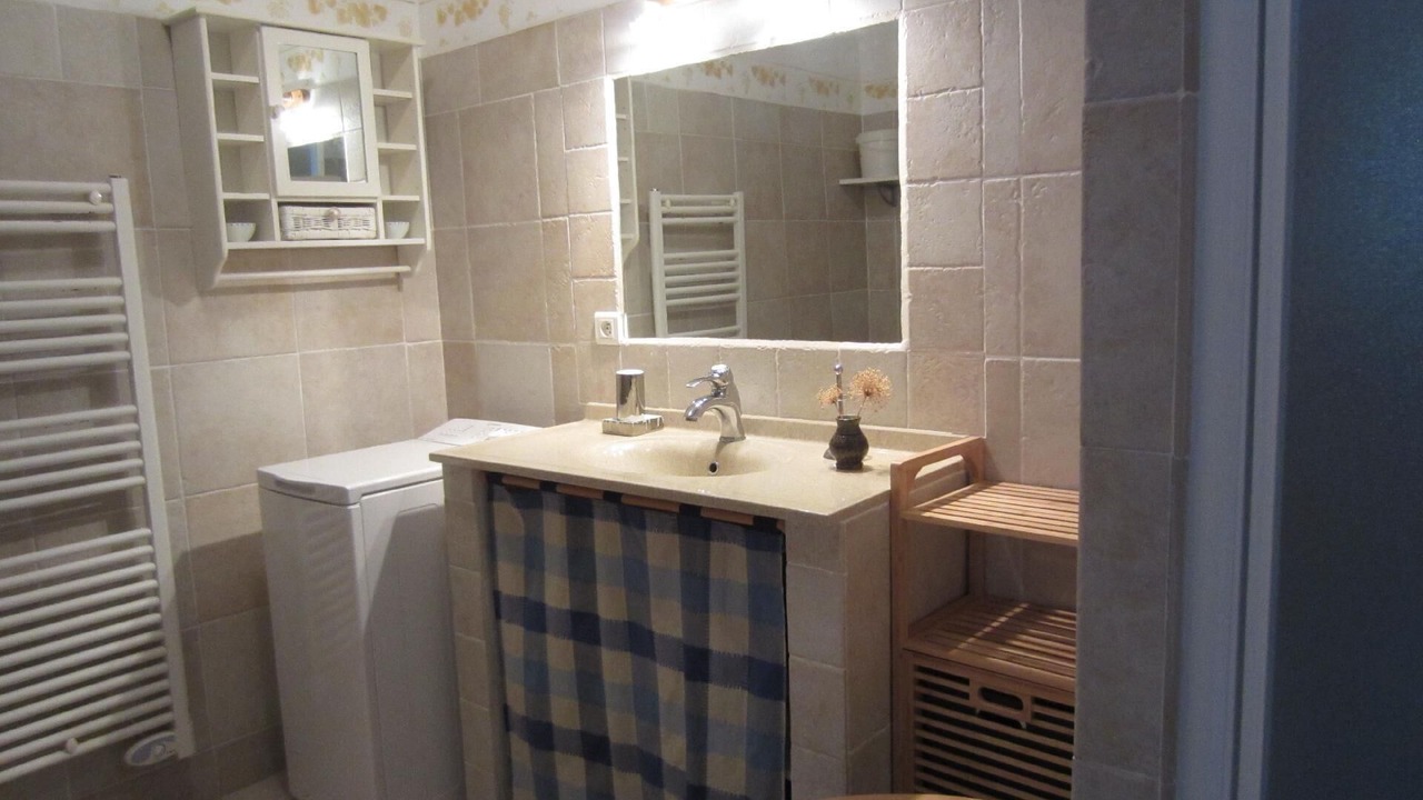 Photo of Others in Saint-Quentin-la-Poterie