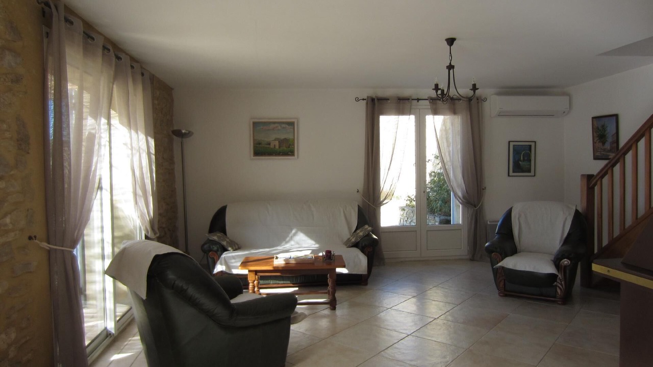 Photo of Livingroom in Saint-Quentin-la-Poterie