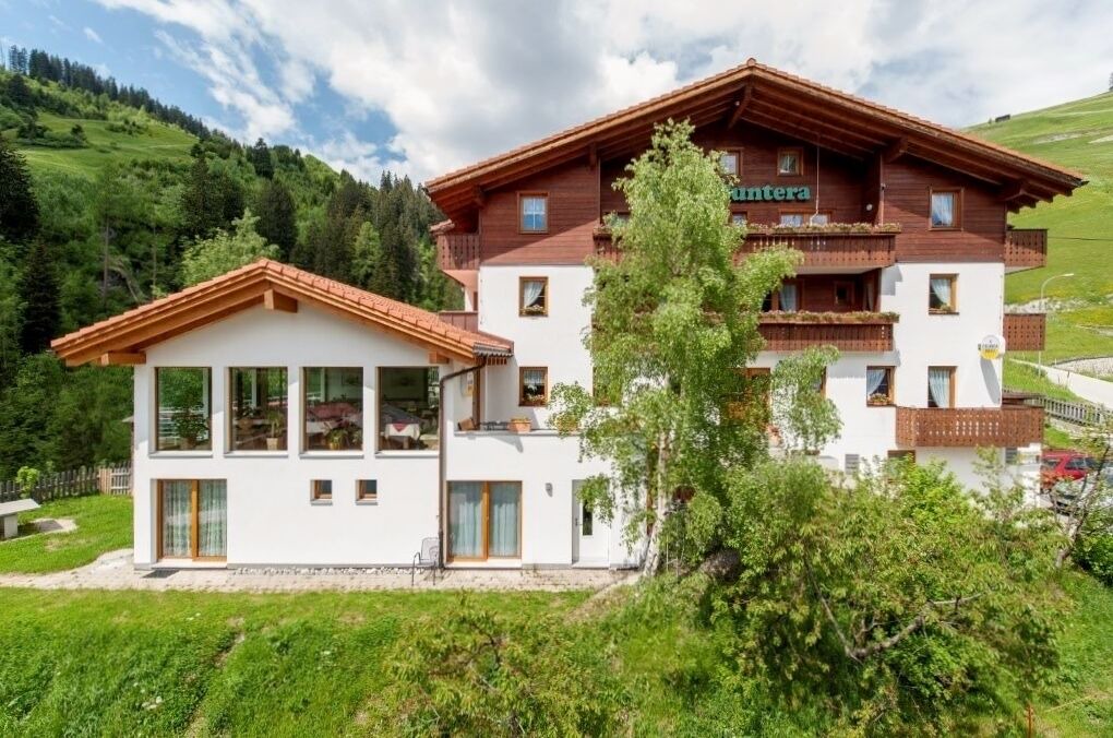 Photo of Outdoor in Medel