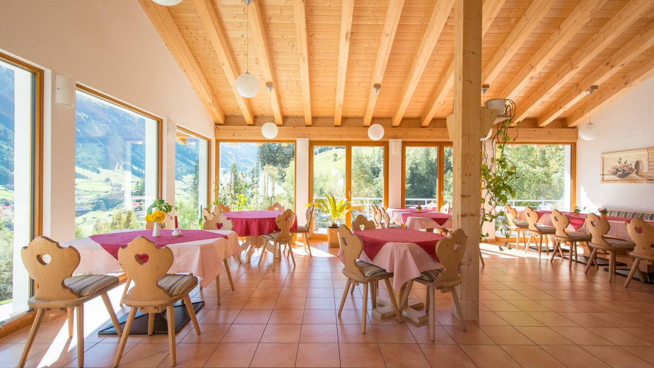 Photo of Outdoor in Medel
