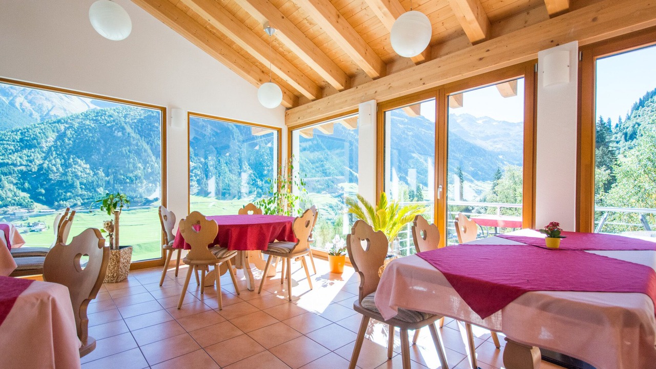 Photo of Outdoor in Medel