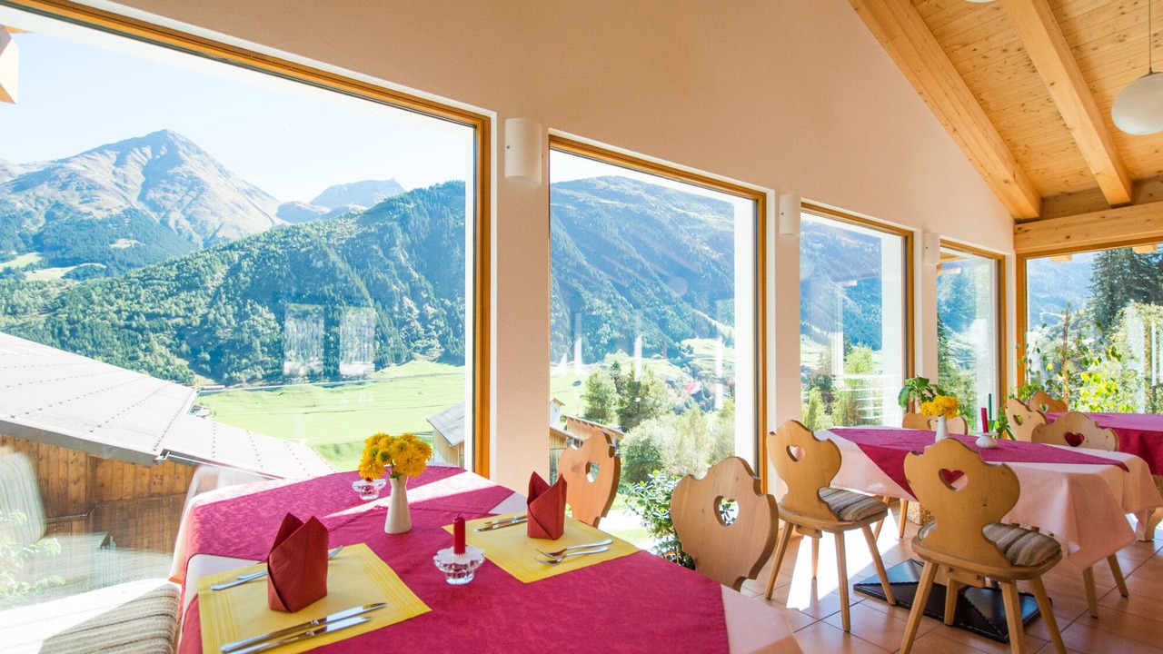 Photo of Outdoor in Medel