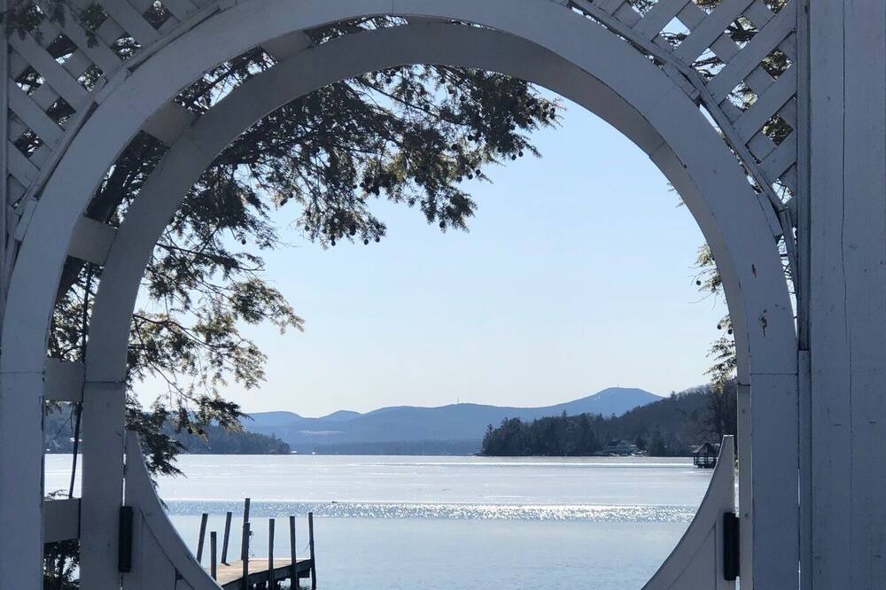 Photo of Others in Meredith