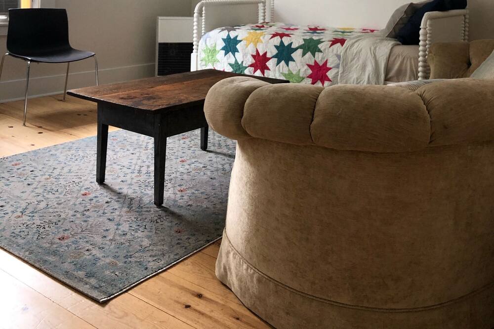 Photo of Livingroom in Meredith