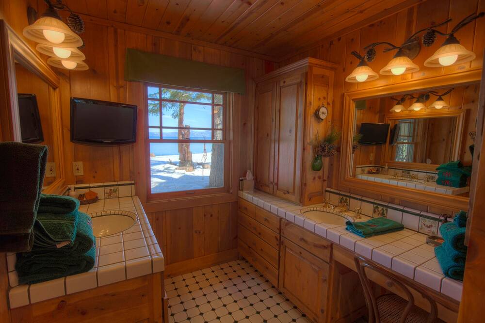 Photo of Bathroom in Homewood