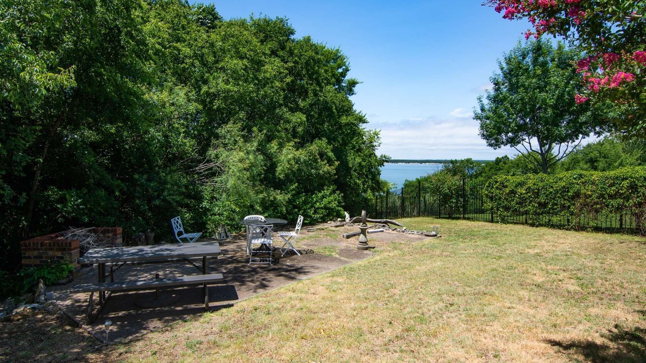 Photo of Outdoor in Lake Whitney