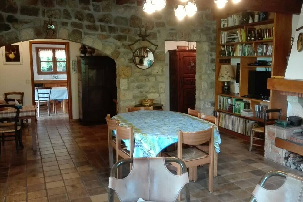 Photo of Livingroom in Les Salelles