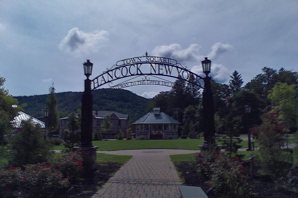 Photo of Others in Fishs Eddy