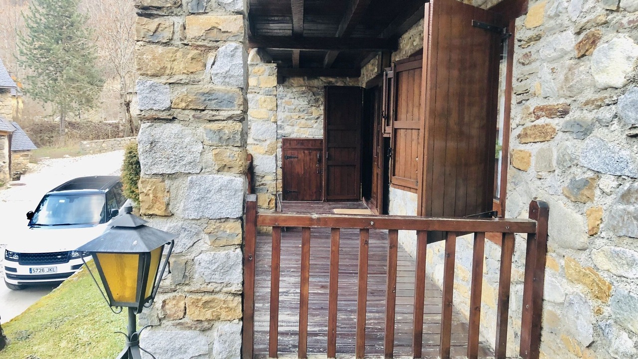 Photo of Outdoor in Arties