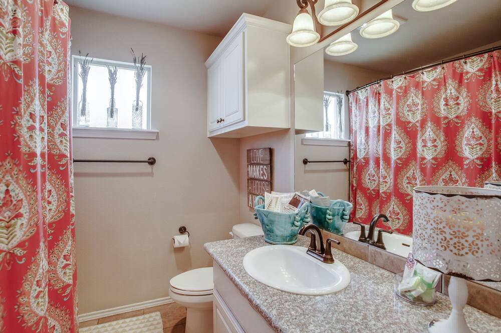 Photo of Bathroom in Lubbock