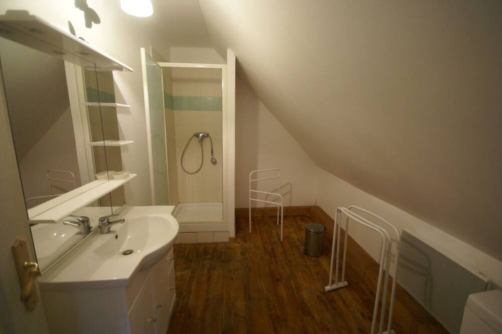 Photo of Bathroom in Le Bourg-Dun