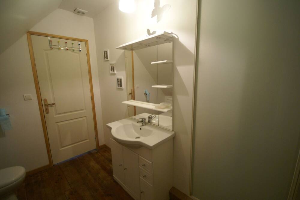 Photo of Bathroom in Le Bourg-Dun