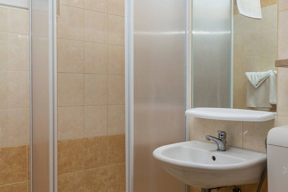 Photo of Bathroom in Cervar Porat