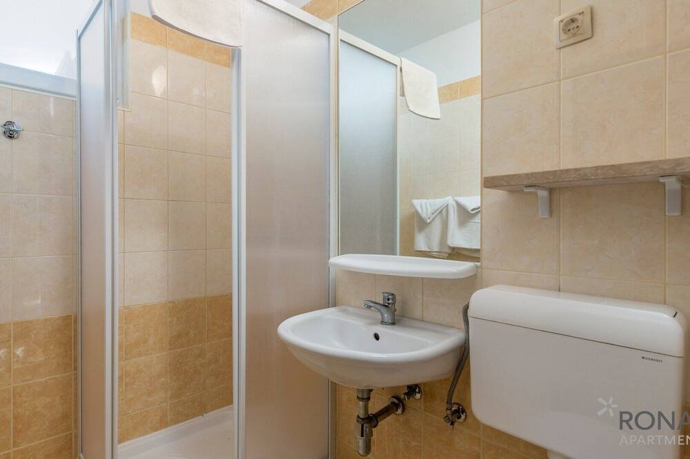 Photo of Bathroom in Cervar Porat