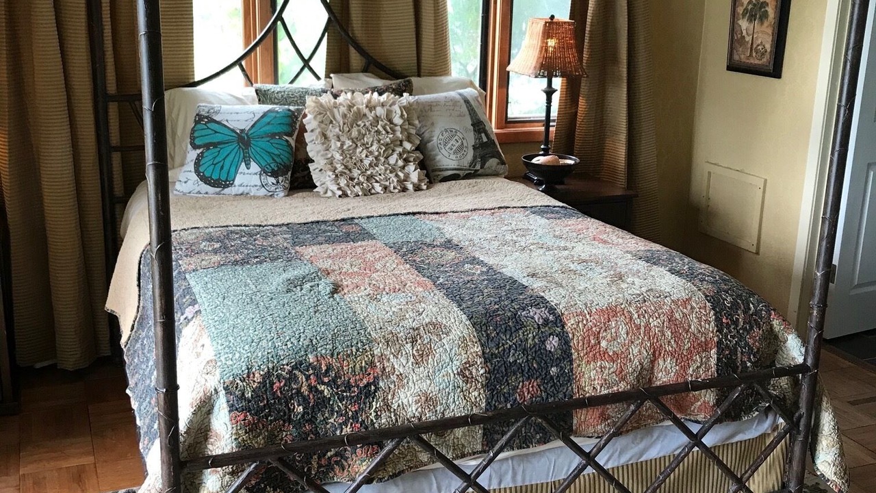Photo of Bedroom in Cherokee Village