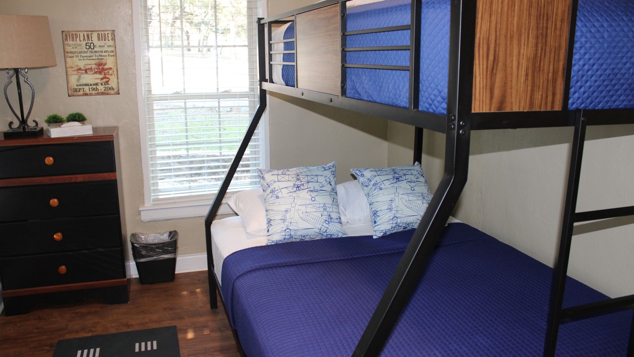 Photo of Bedroom in Hunt