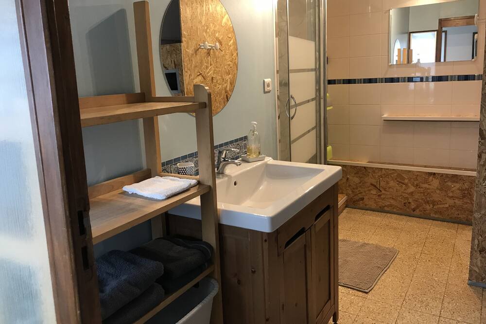 Photo of Bathroom in Les Loges