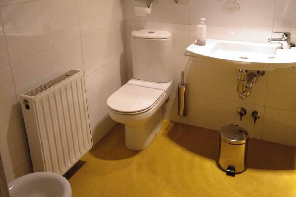 Photo of Bathroom in Burgos
