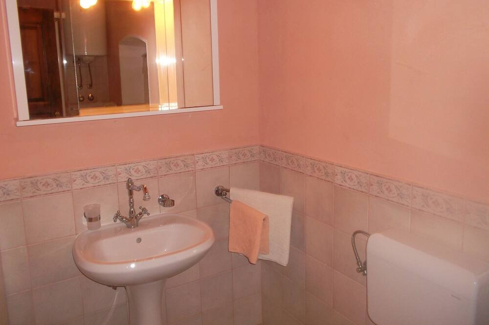 Photo of Bathroom in Strpacici