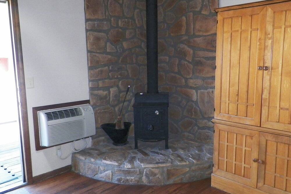 Photo of Livingroom in Cosby