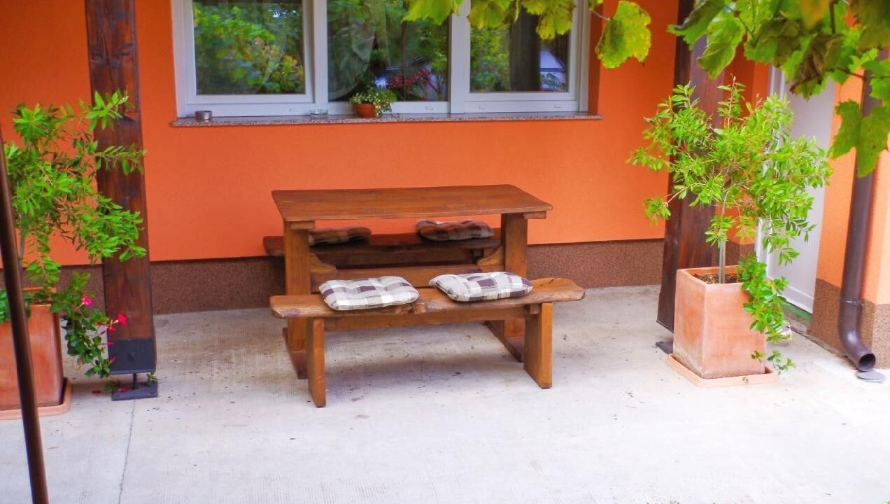 Photo of Patio Balcony in Sarsoni