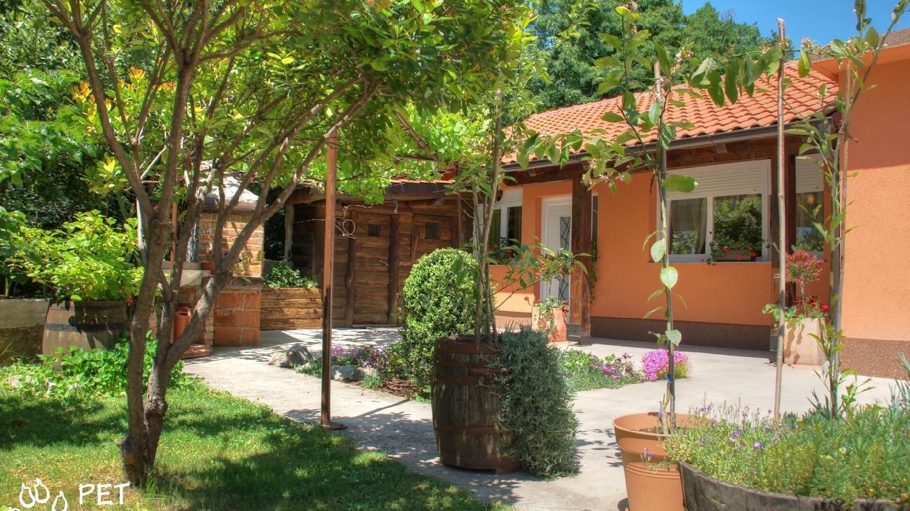 Photo of Outdoor in Sarsoni