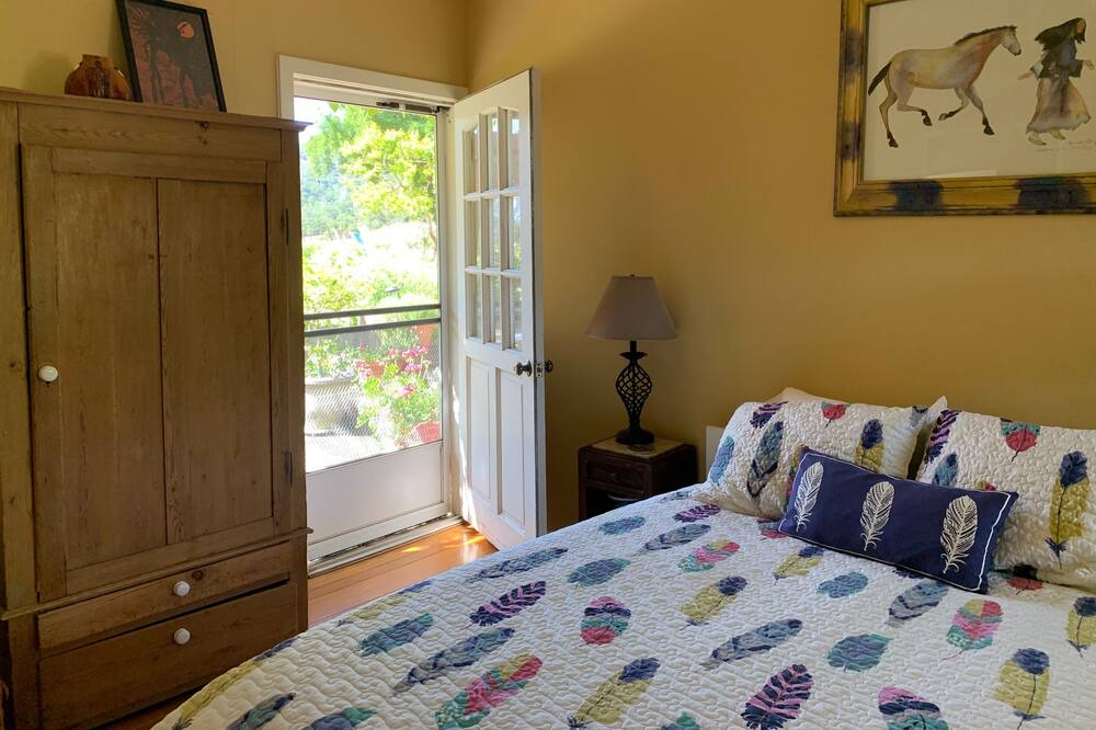 Photo of Bedroom in St. Helena