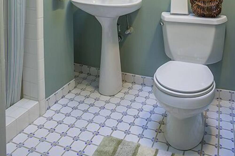 Photo of Bathroom in St. Helena