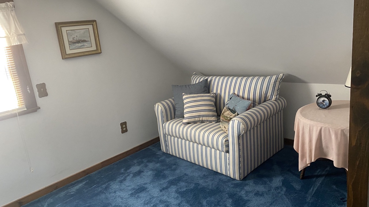 Photo of Livingroom in Acton