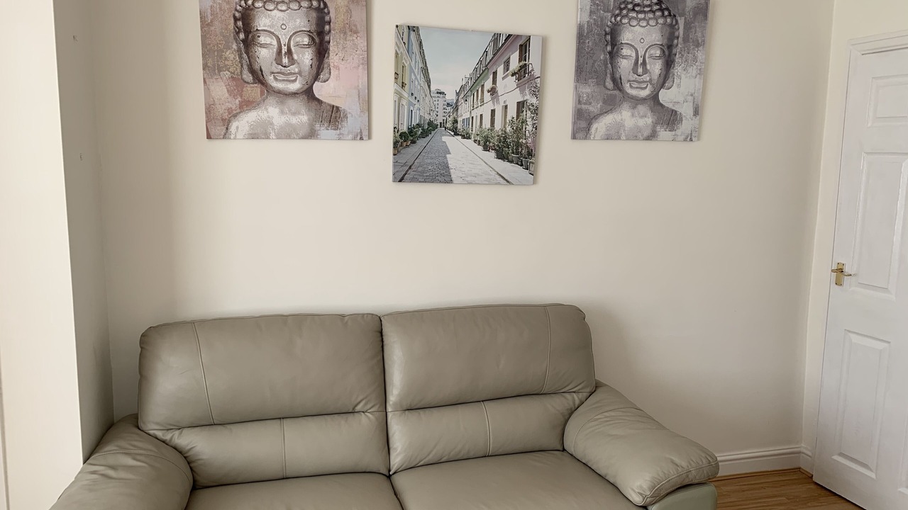 Photo of Livingroom in Leigh