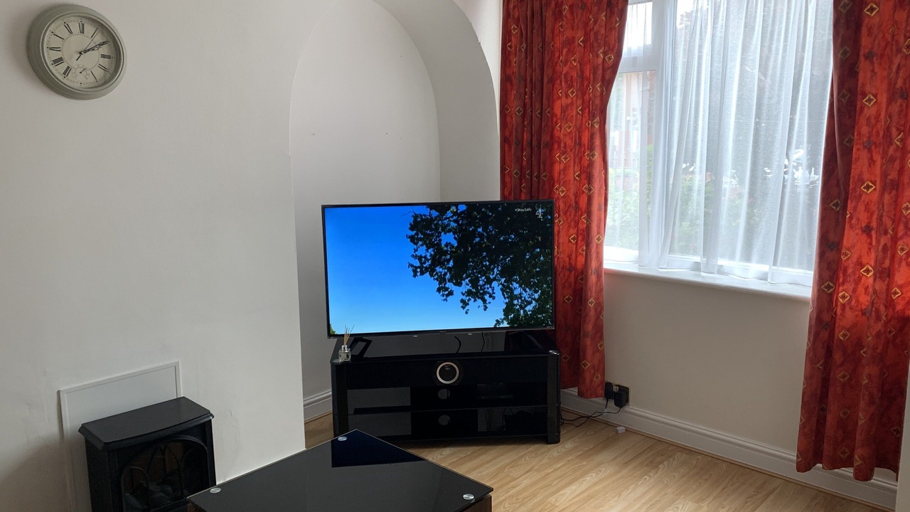 Photo of Livingroom in Leigh