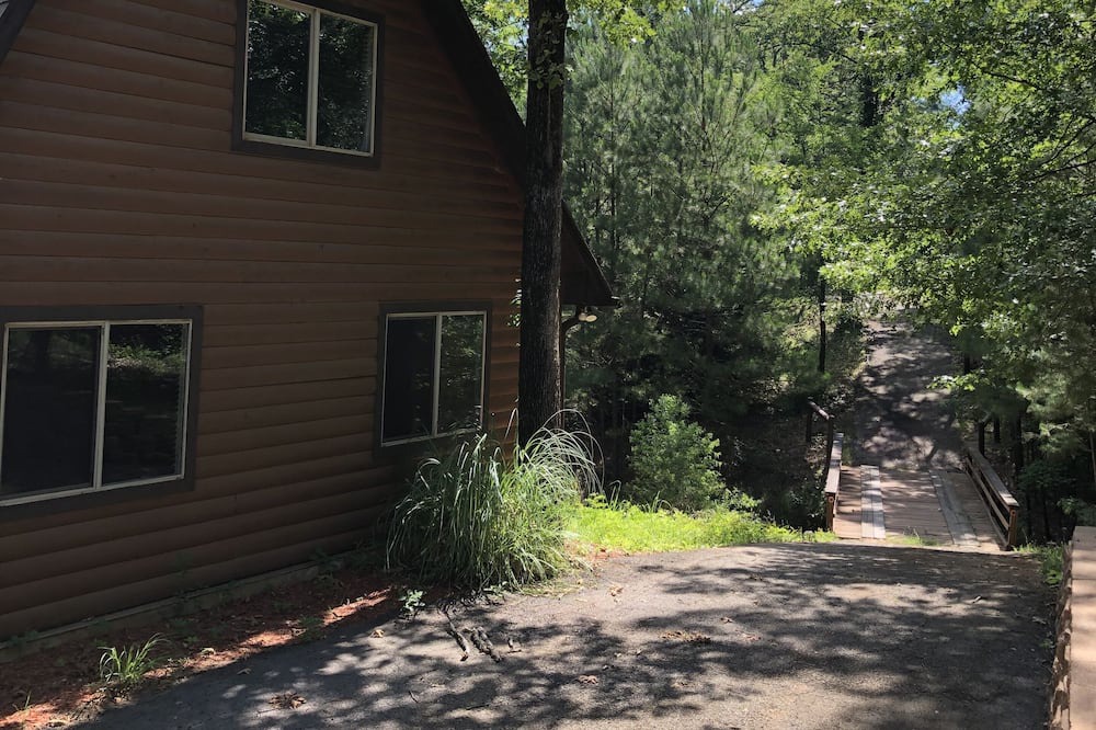 Photo of Outdoor in Whispering Hills