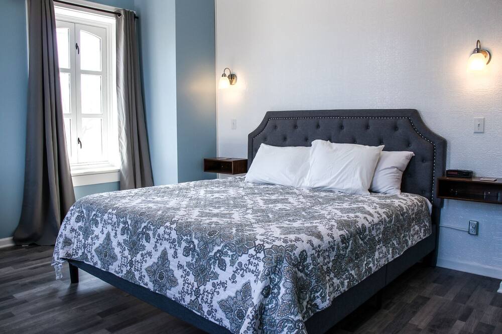 Photo of Bedroom in Lanesboro