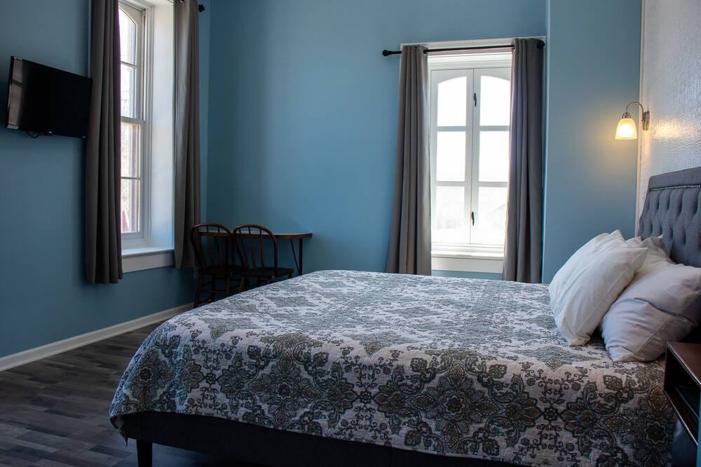Photo of Bedroom in Lanesboro