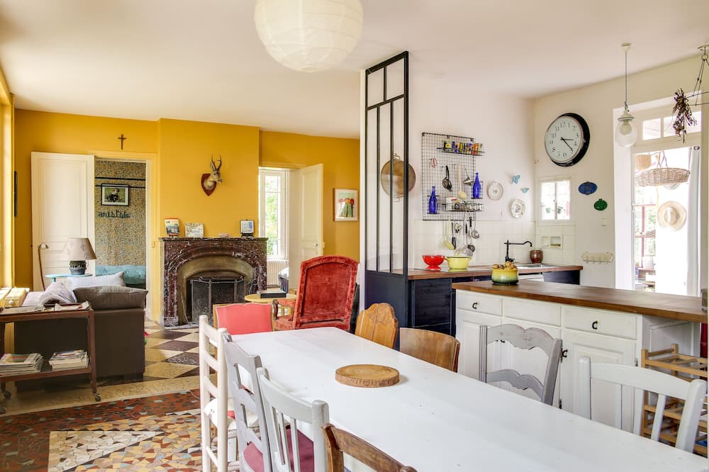 Photo of Livingroom in Longny les Villages