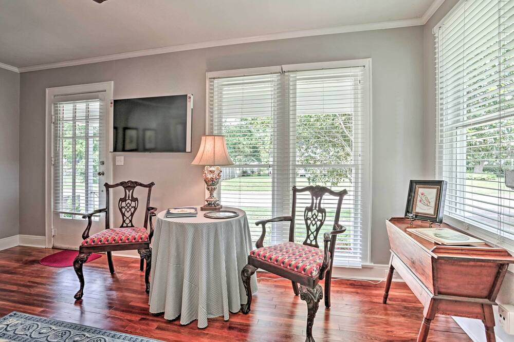 Photo of Bedroom in Broadmoor