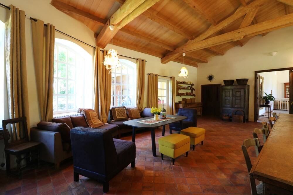 Photo of Livingroom in Mazeyrolles