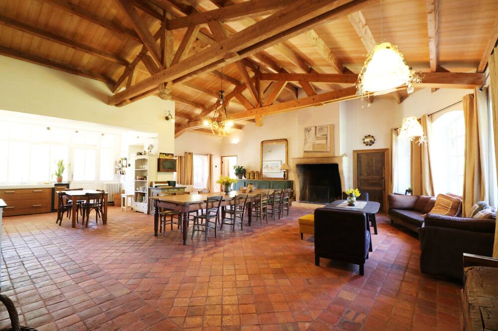 Photo of Livingroom in Mazeyrolles