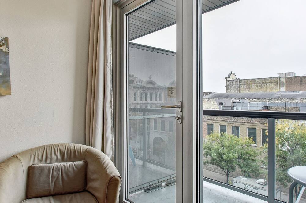 Photo of Patio Balcony in Civic District