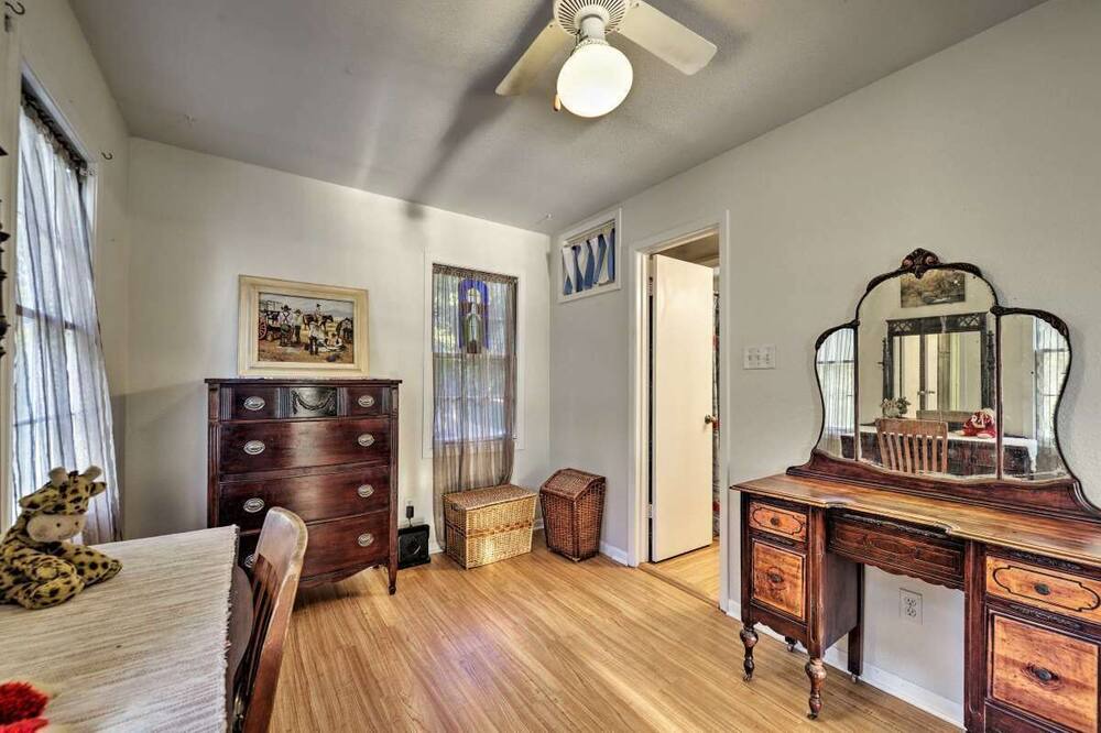 Photo of Bedroom in Belton