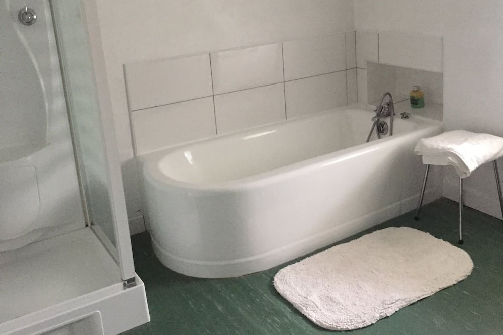 Photo of Bathroom in Le Donjon