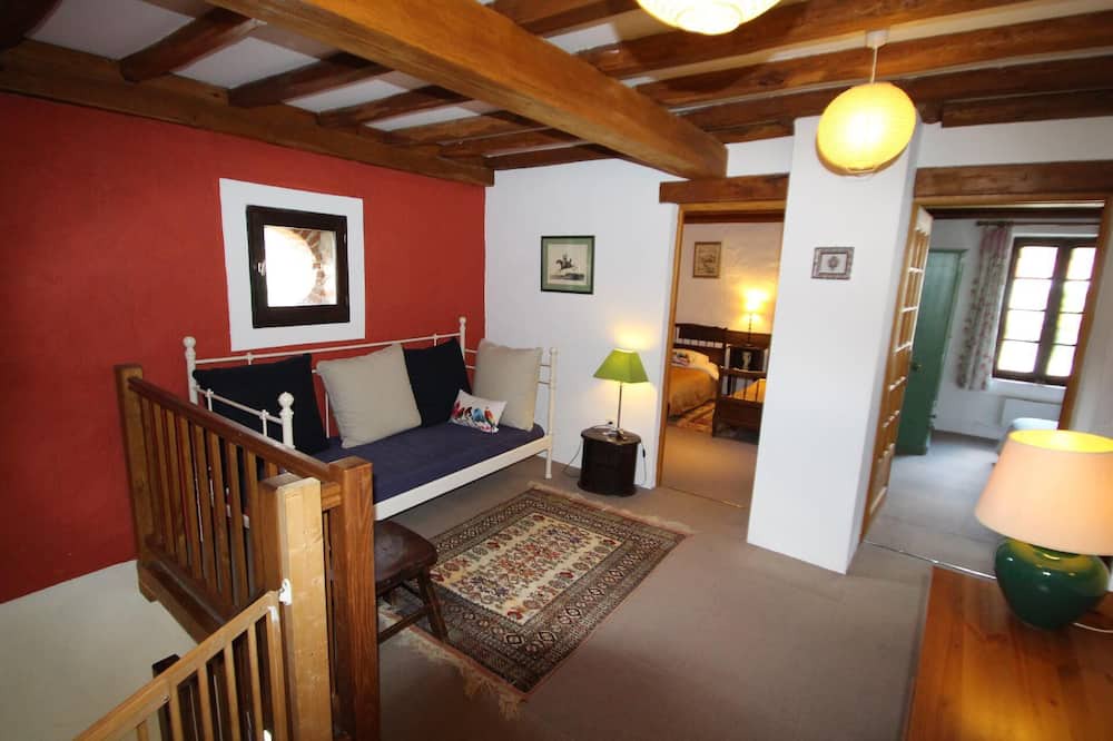 Photo of Livingroom in Le Tech