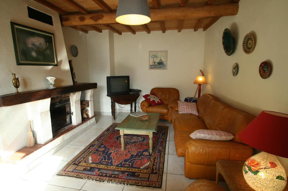 Photo of Livingroom in Le Tech