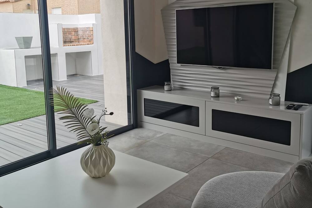 Photo of Livingroom in Paulhan